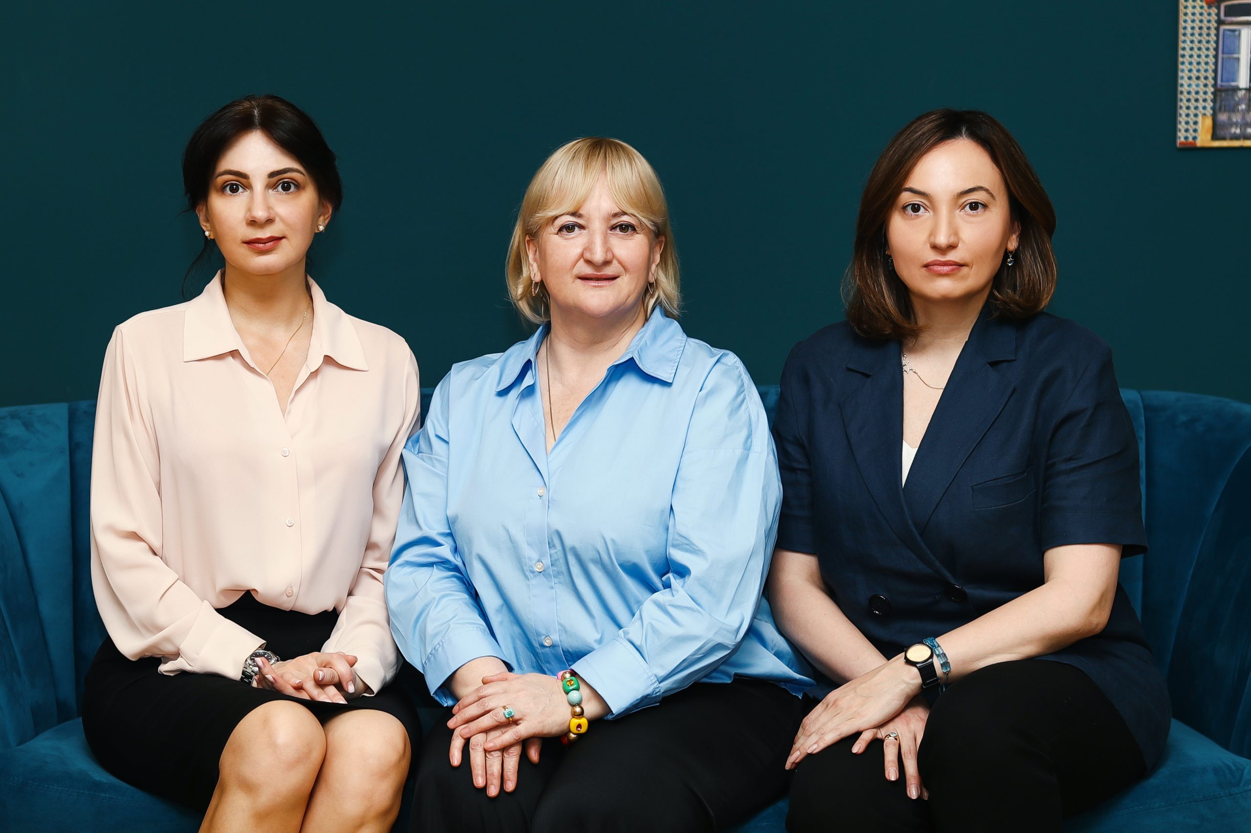 Click Holding დამფუძნებლები